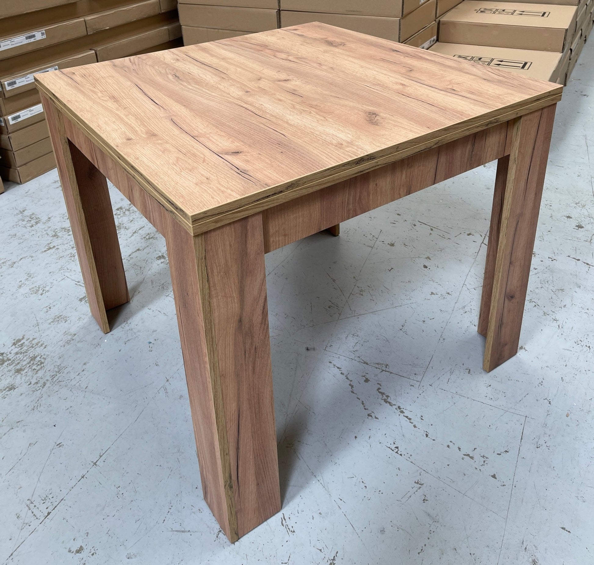 Golden 01 Dining Table - Furneo