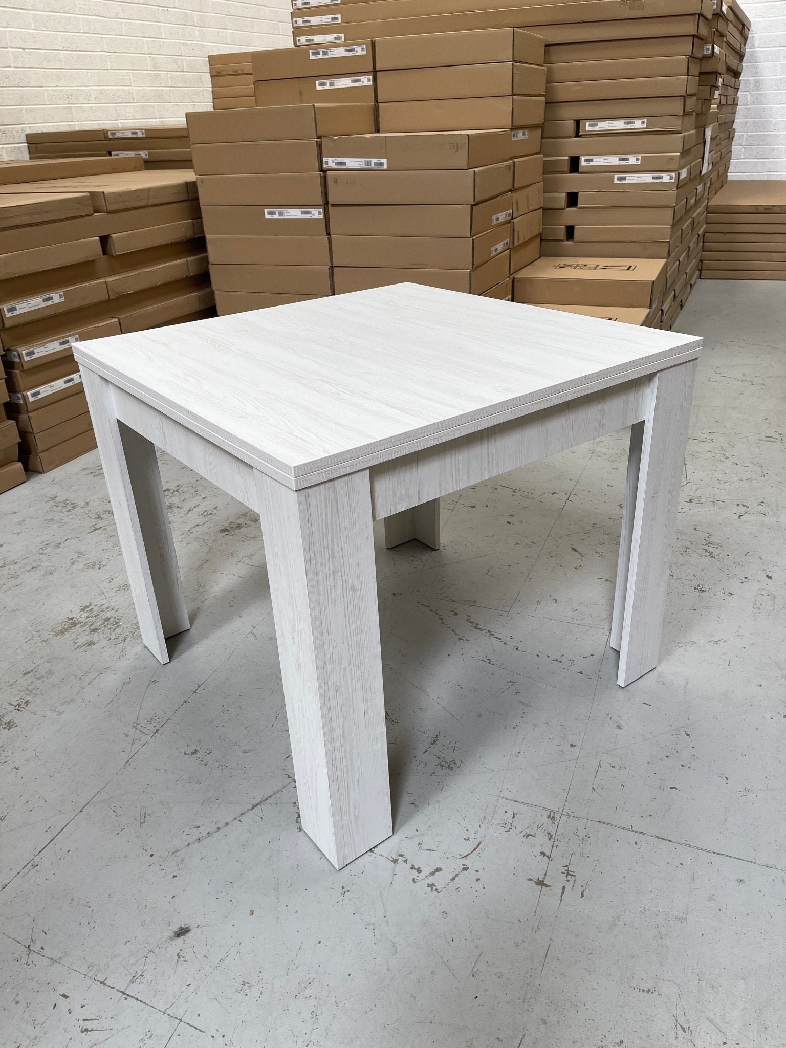 Golden 02 Dining Table - Furneo