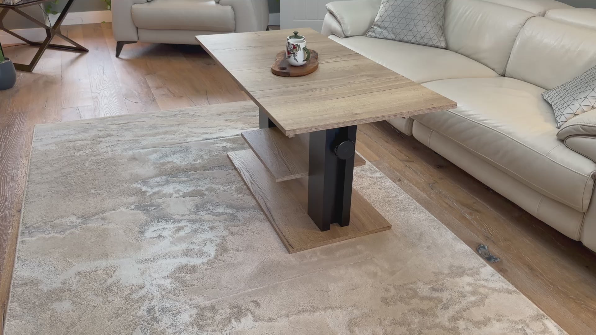 Load video: Moduvo, Oak Halifax effect, Extending Coffee table to Dining table