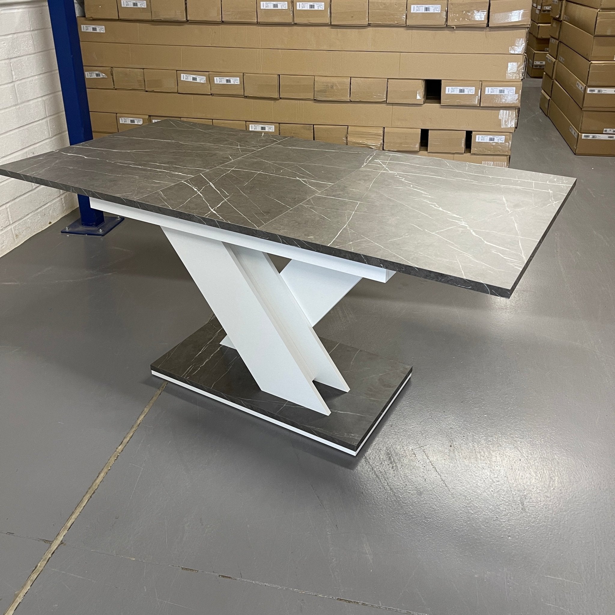 Tavolo 02 Dining Table - Furneo