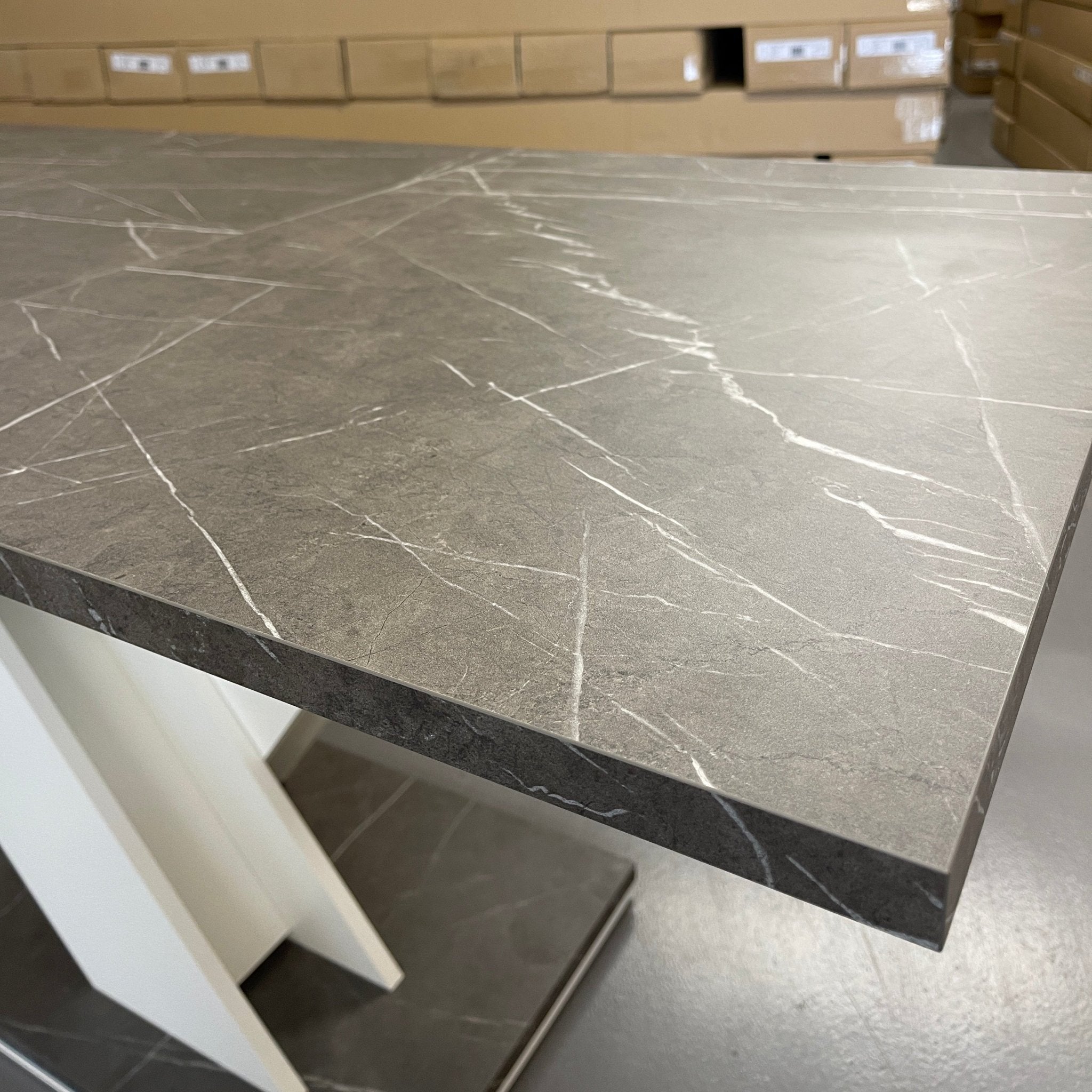 Tavolo 02 Dining Table - Furneo